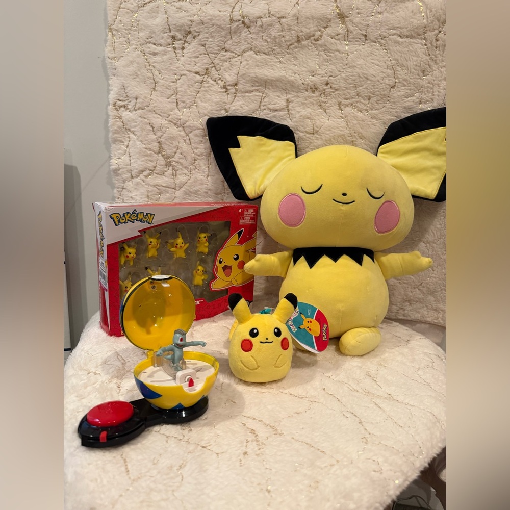 Pokémon Set | Mostly New – Pikachu Plush & Figures + Pichu Plush